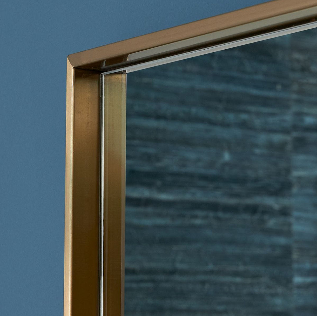 Harland Mirror, Brass