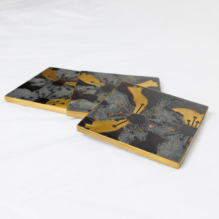 Queen Coaster In Flower Pattern