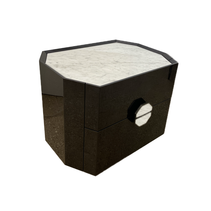 Lumiere Chest